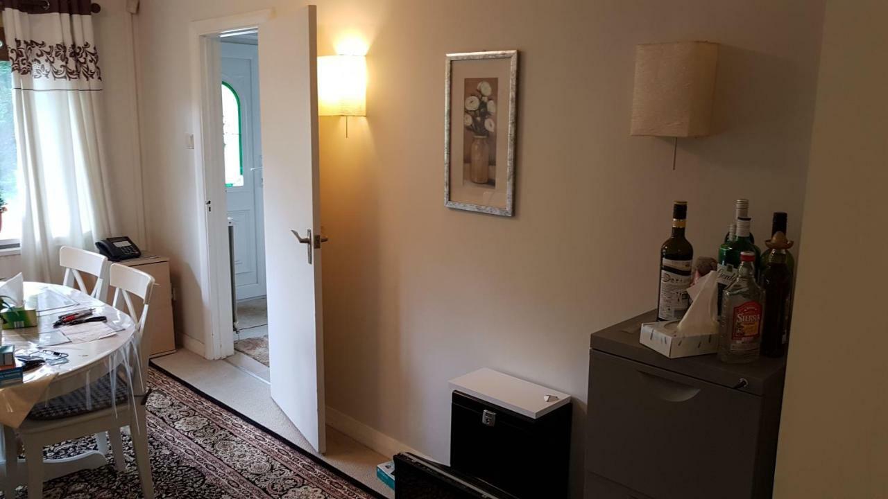 Stylish Private Room In Nice Area Of Cardiff Buitenkant foto